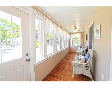 91 Gardner St, West Roxbury, MA 02132 - photo 3