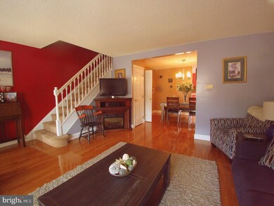 4237 Lyman Dr, Philadelphia, PA 19114 - photo 3