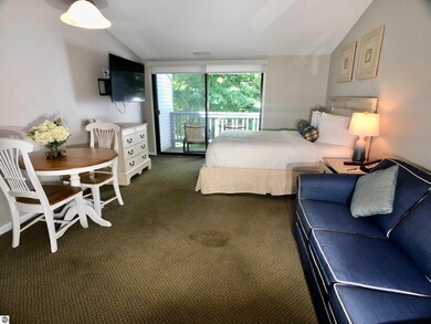 5631 E Creeks Crossing, Williamsburg, MI 49690 - photo 5