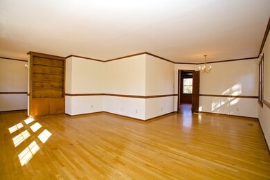 300 Woodview Ct, Jacksonville, NC 28540 - photo 3