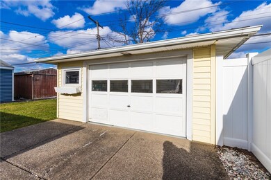 396 Cleveland Dr, Buffalo, NY 14223 - photo 5