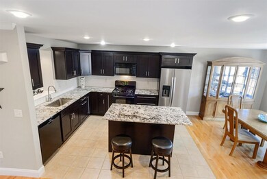 77 Pear Tree Ln, Newmarket, NH 03857 - photo 7