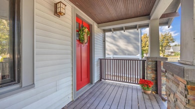 910 N 4th St, Sheboygan, WI 53081 - photo 4