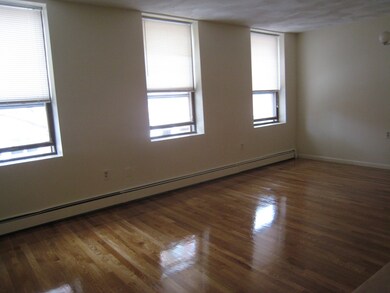 109 Fulton St unit 2, Boston, MA 02109 - photo 4