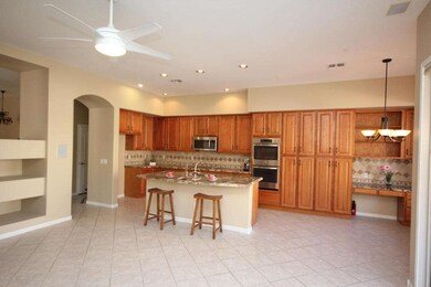 03 Kitchen 1