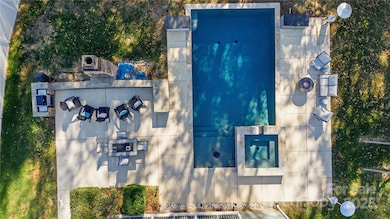 613 Adams Ridge Dr, Fort Mill, SC 29715 - photo 3