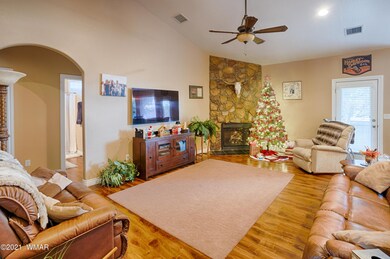 820 E Pine Ln, Show Low, AZ 85901 - photo 4