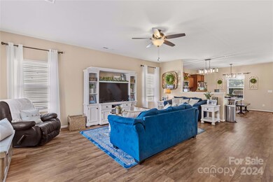 212 Jobe Dr, Statesville, NC 28677 - photo 4