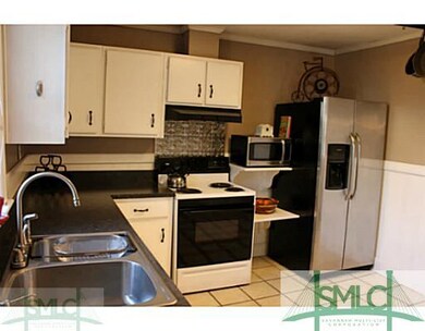 Kitchen. Country Kitchen with new countertops