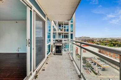 757 Orleans at Chicago unit 1203, Chicago, IL 60654 - photo 7