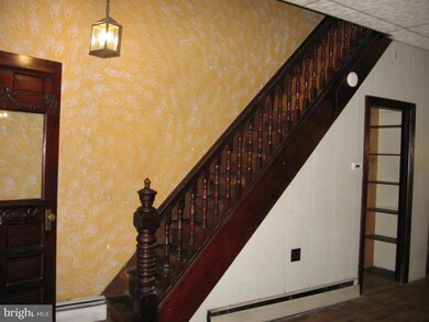 135 N 2nd St, Columbia, PA 17512 - photo 5