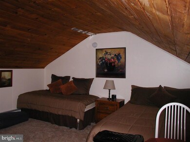 282 N Main St unit 2ND FL, Doylestown, PA 18901 - photo 7