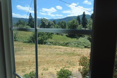 bedroom3 leftside pic 2