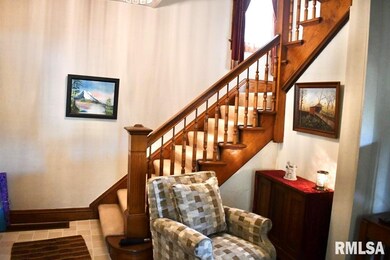 1110 W 14th St, Davenport, IA 52804 - photo 4