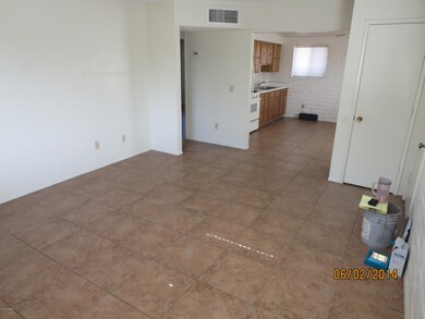 Kitchen open to living rm
