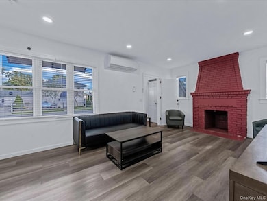 21 James L Burrell Ave, Hempstead, NY 11550 - photo 4