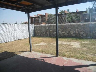 10514 Ashwood Dr unit B, El Paso, TX 79935 - photo 7