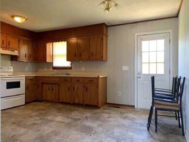 303 Hunt St unit 305, Manchester, TN 37355 - photo 2