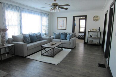Large living room - every thing included