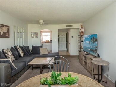 180 Turtle Lake Ct unit 209, Naples, FL 34105 - photo 7