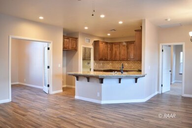 Kitchen Bar & Office Entry