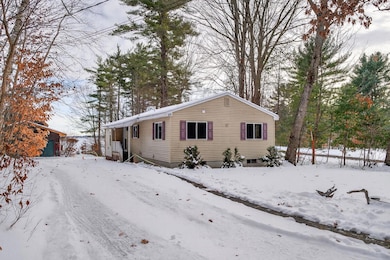 89 Shaw Rd, Raymond, ME 04071 - photo 2