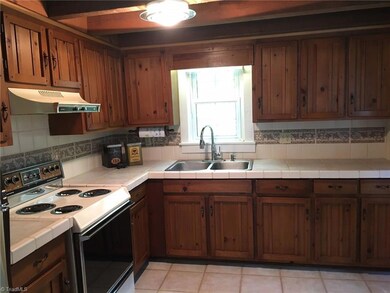 1145 Pine Hill Rd, Asheboro, NC 27205 - photo 4