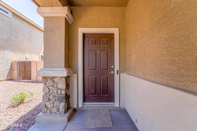 2337 E Fraktur Rd-07
