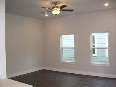 900 W Florence St, Denison, TX 75020 - photo 6