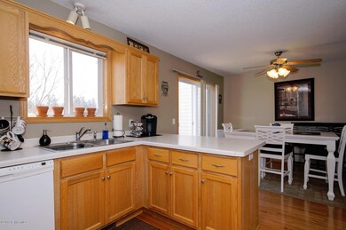 Kitchen/Dining