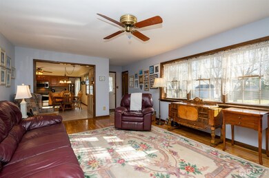 206 Maple St, Middlesex, NJ 08846 - photo 7