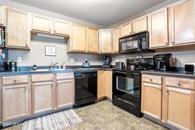 Bridgestone unit 208, Grand Forks, ND 58201 - photo 7