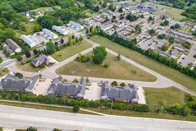 1163 Chestnut St unit 9, Pontiac, MI 48342 - photo 5