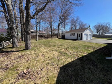 201 Ohio St, Millinocket, ME 04462 - photo 3