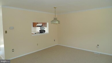 62 Roger Valley Ct, Parkville, MD 21234 - photo 2