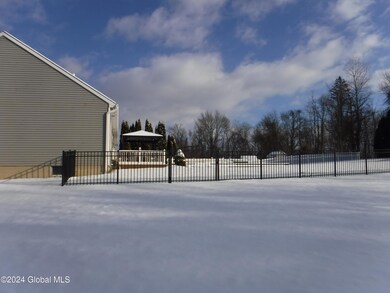 38 Sandy Ln, Selkirk, NY 12158 - photo 3