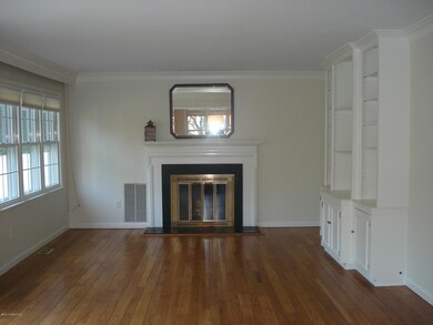 14 Georgetown N unit 14, Greenwich, CT 06831 - photo 3
