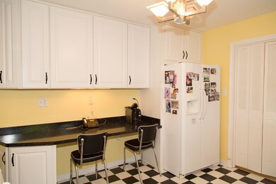 18536 Perth Ave, Homewood, IL 60430 - photo 4