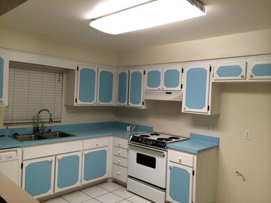 927 Tennessee St, Titusville, FL 32796 - photo 3