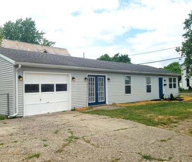 2 Front angle - Garage