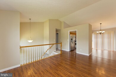 121 Whitfield Cir, Stephens City, VA 22655 - photo 4