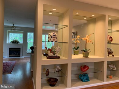 13014 Woodcutter Cir, Germantown, MD 20876 - photo 7