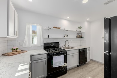 3743 E Taylor St, Phoenix, AZ 85008 - photo 7