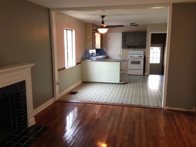 1298 A Studer living and kitchen
