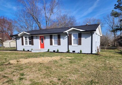 626 Evergreen Park Dr, Hopkinsville, KY 42240 - photo 2