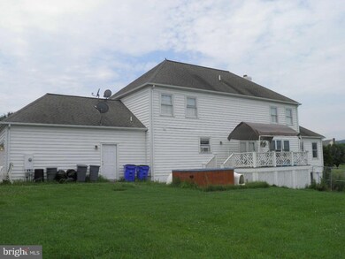 1080 Marthas Ct W, Knoxville, MD 21758 - photo 2