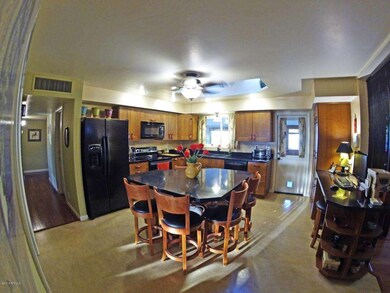 9439 N 16th St, Phoenix, AZ 85020 - photo 5