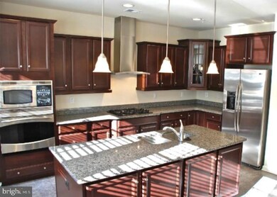 518 Rampart Way unit 11, Fort Washington, MD 20745 - photo 3