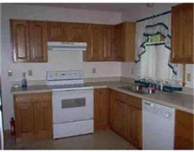 51 Stafford Rd unit 51, Monson, MA 01057 - photo 2