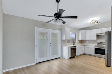 14075 S Avalon Rd, Arizona City, AZ 85123 - photo 6